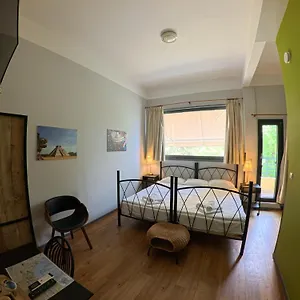 Rentrooms Pensiune